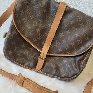 Louis Vuitton Saumur 35 Shoulder bag